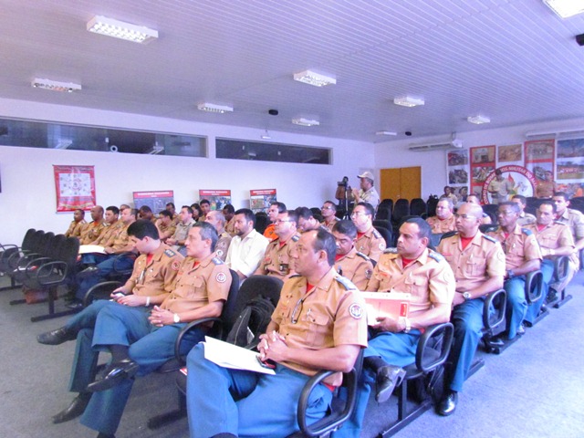 Foto 1 - encontro de comandantes