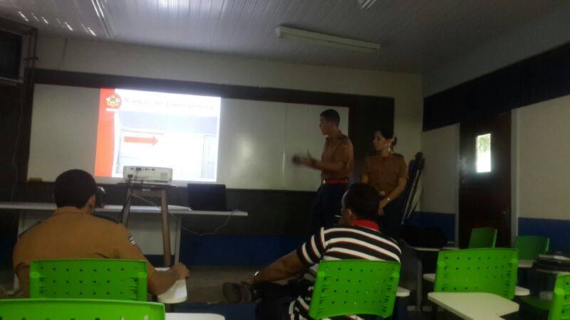 CADETES CONCLUEM MONOGRAFIA 3