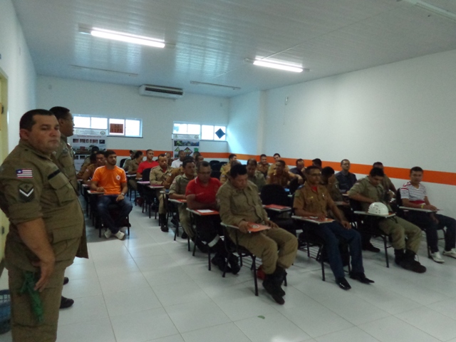 EMERGÊNCIA COM PRODUTOS PERIGOSOS 2