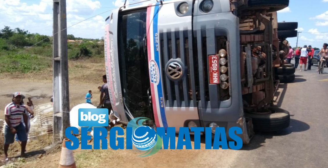 CAMINHÃO QUE TOMBOU 11