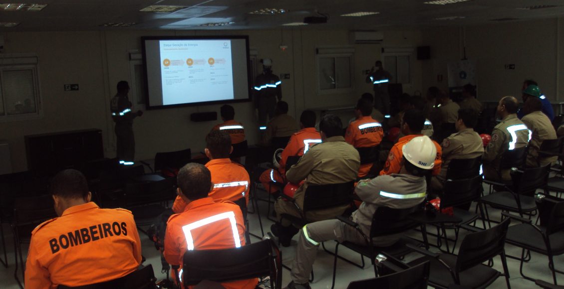 2ª CIA do Corpo de Bombeiros Militar lotados no Porto do Itaqui finalizam o 6º módulo do 1º Curso de Segurança Contra Incêndios em Instalações Industriais CSCIII – 2017 (1)