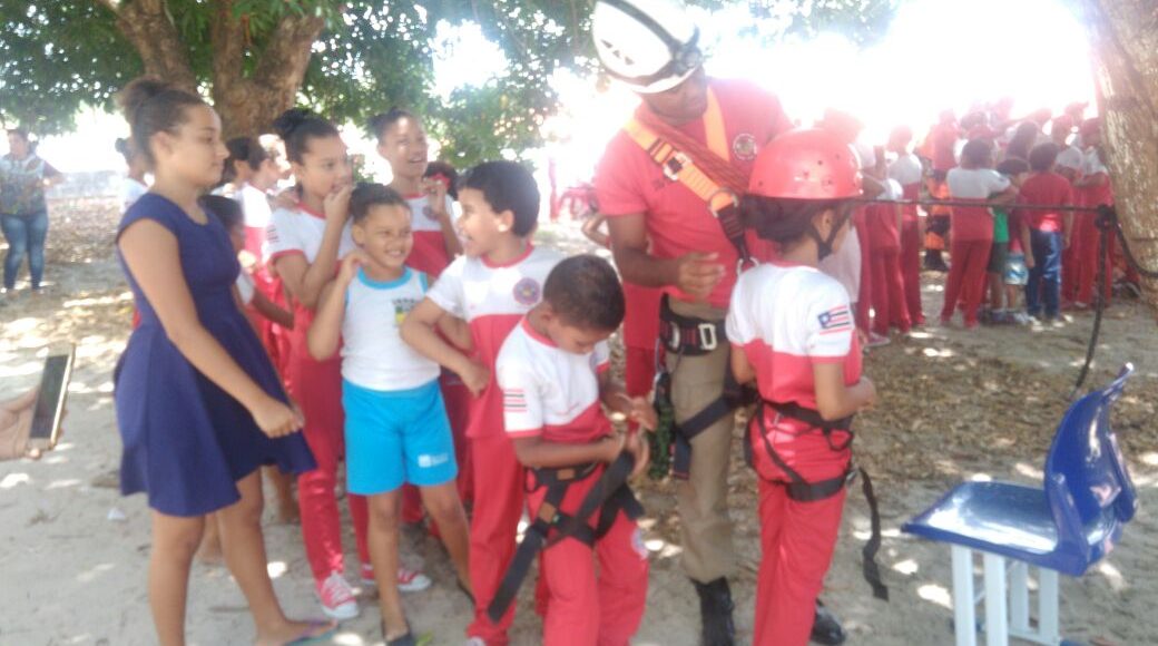 CBMMA realiza atividades em comemoração ao Dia das Crianças0003 (3)